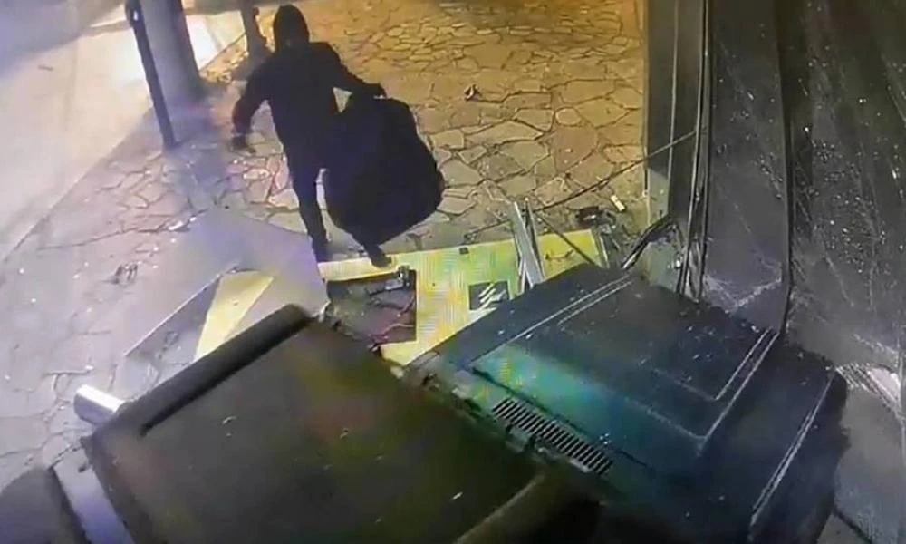Ανενόχλητη δρα η σπείρα που ανατινάζει ΑΤΜ! Στην Φθιώτιδα το όγδοο χτύπημα